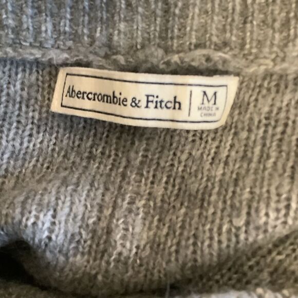 Abercrombie & Fitch Gray Split Back Sweater🫎🧣🧤🥰 - Picture 4 of 6